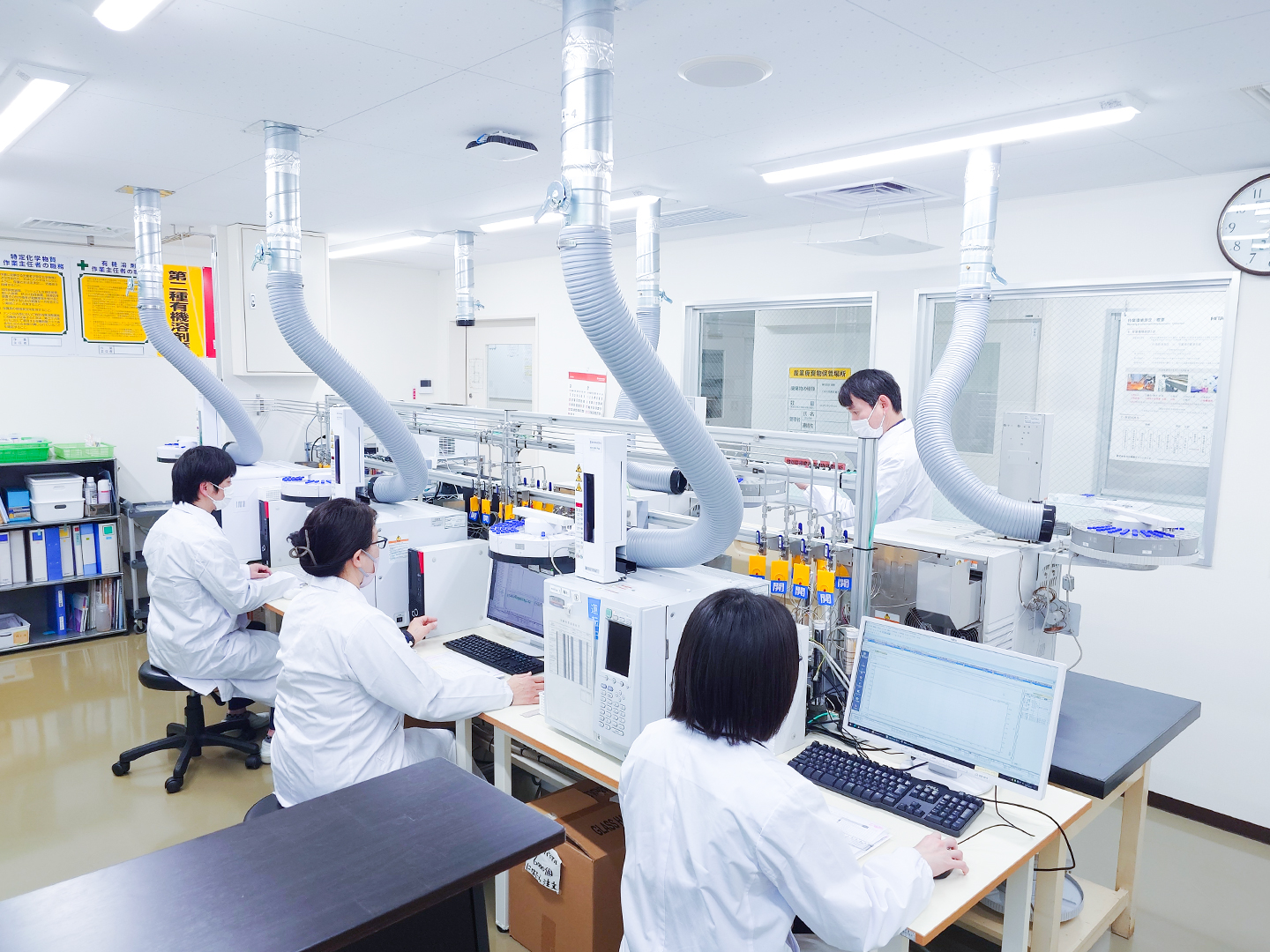 分析室（ラボラトリー）イメージ写真