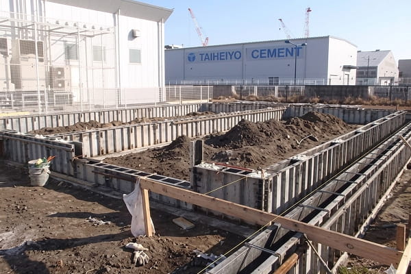 基礎型枠工事状況写真